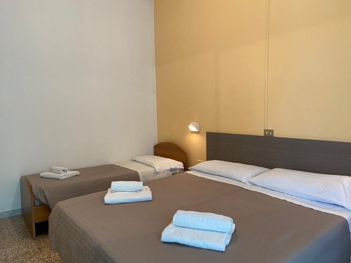 Hotel Britta Rimini Ngoại thất bức ảnh